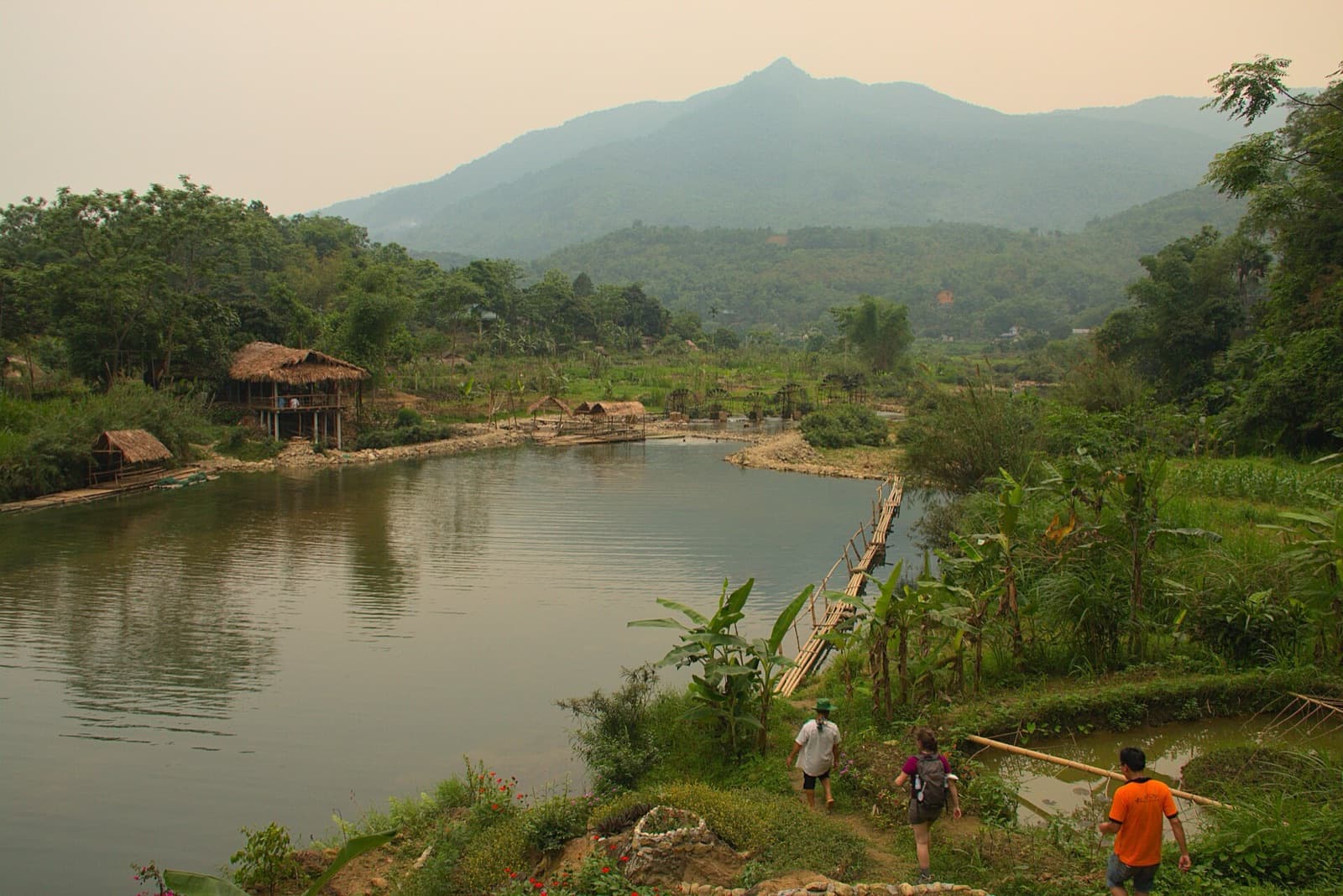 Pù Luông 3 ngày 2 đêm: Ruộng bậc thang – Thác Hiêu – Homestay nhà sàn